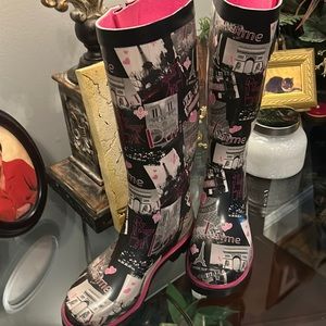 Capelli rain/mud/snow boots. Have a Paris theme. So cute!